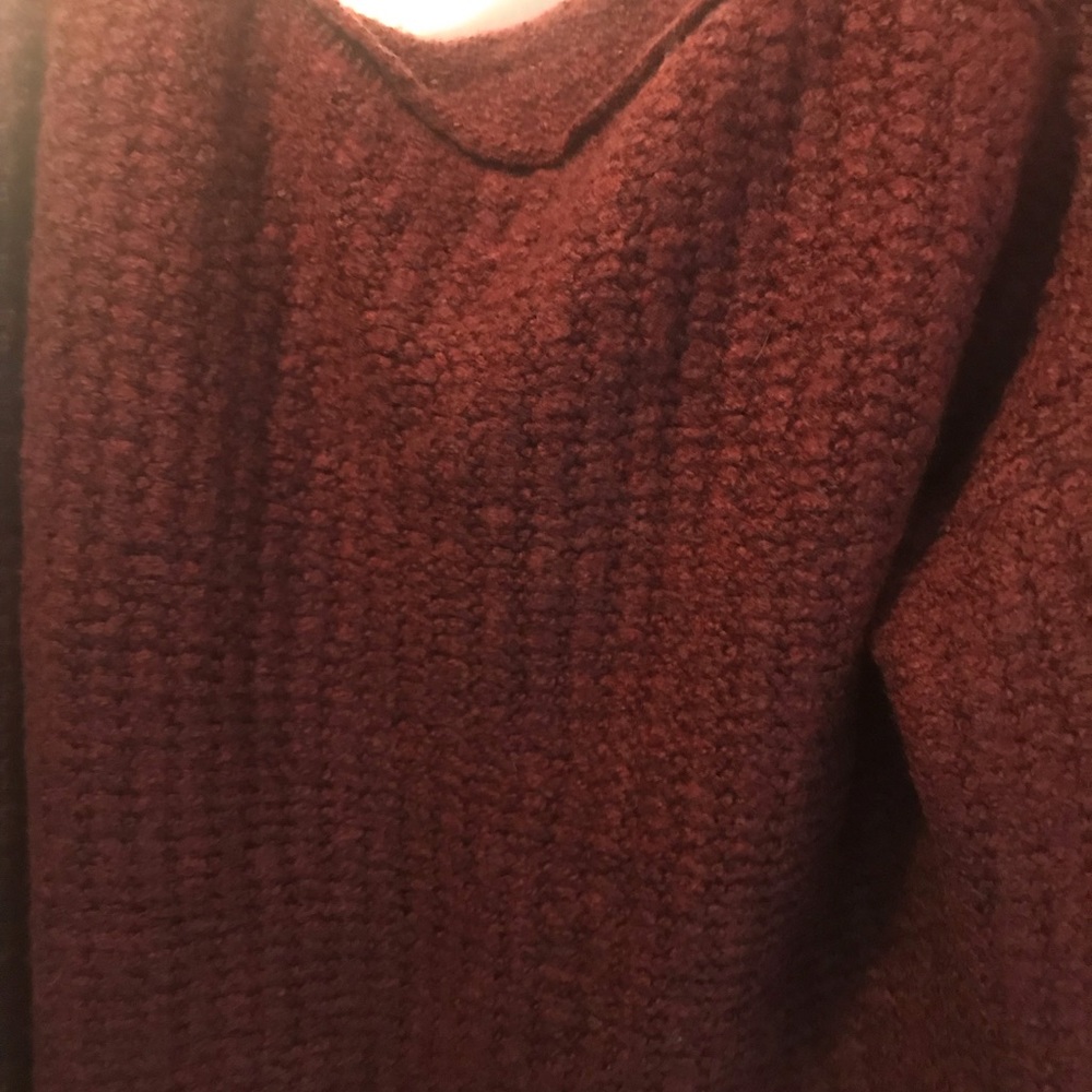 Sweater - Picture 4 of 4